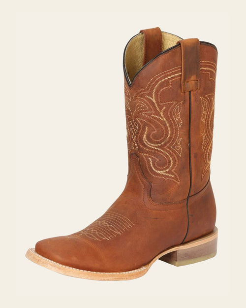 100 Años Men’s Rodeo Boot - Cognac 43537 on a warm cream background