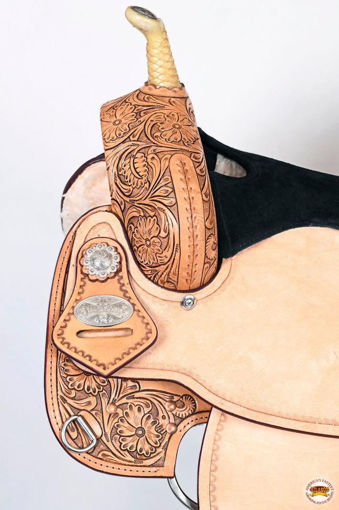 Rugged Western Trail Saddle With American Leather Flex Tree For Extended Journeys