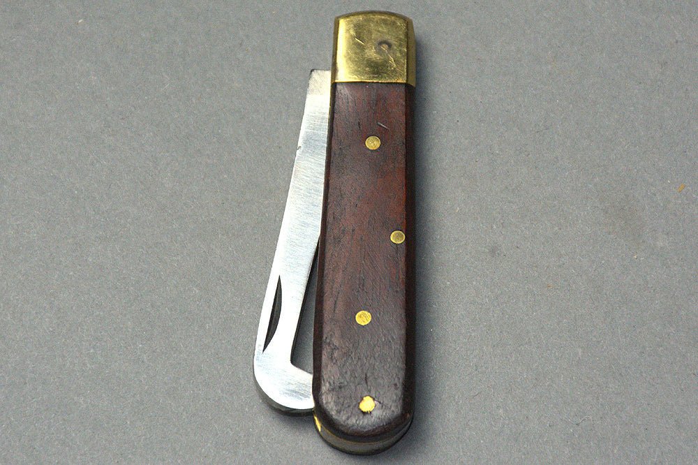 Hilason Stainless steel hoof Knife Right Hand