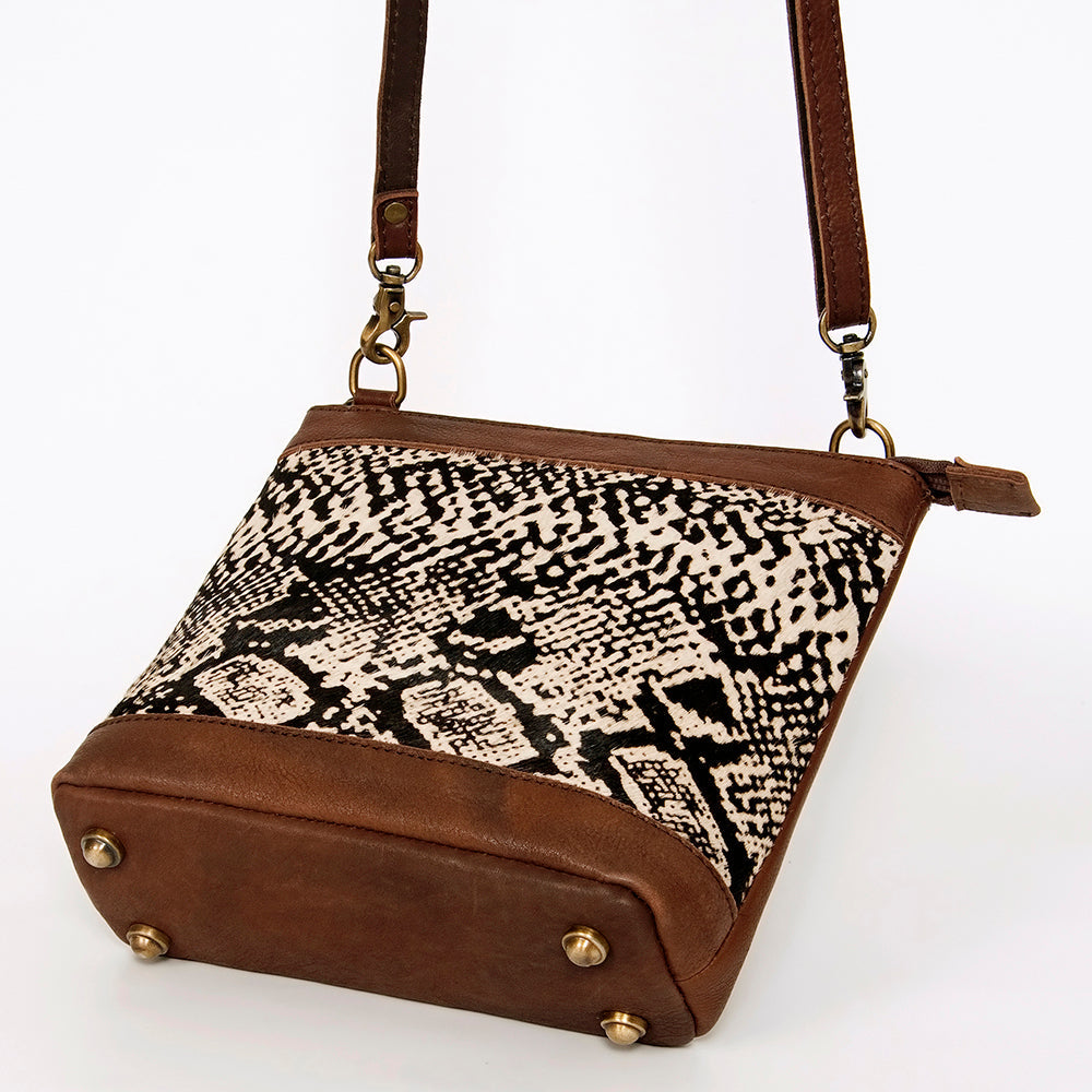 American Darling Large Cross body Bag for Women Hand Woven Saddle Blanket Vegetable-Tanned Genuine Leather YKK Zipper