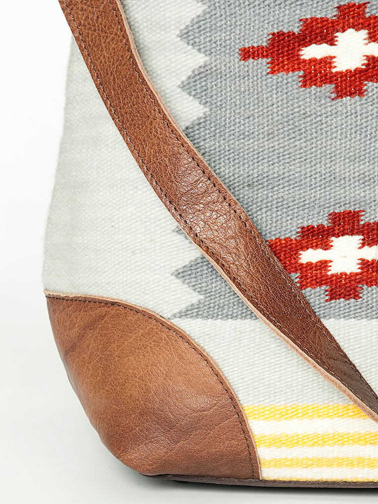 American Darling Tote Bag Western Leather Hand Woven Saddle Blanket Large Travel Purse Genuine Leather 15in x 21in