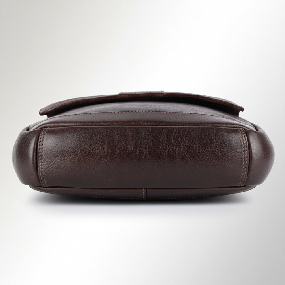 Vintage Handcrafted Crossbody Bag In Full-Grain European Leather For Women Everyday Use