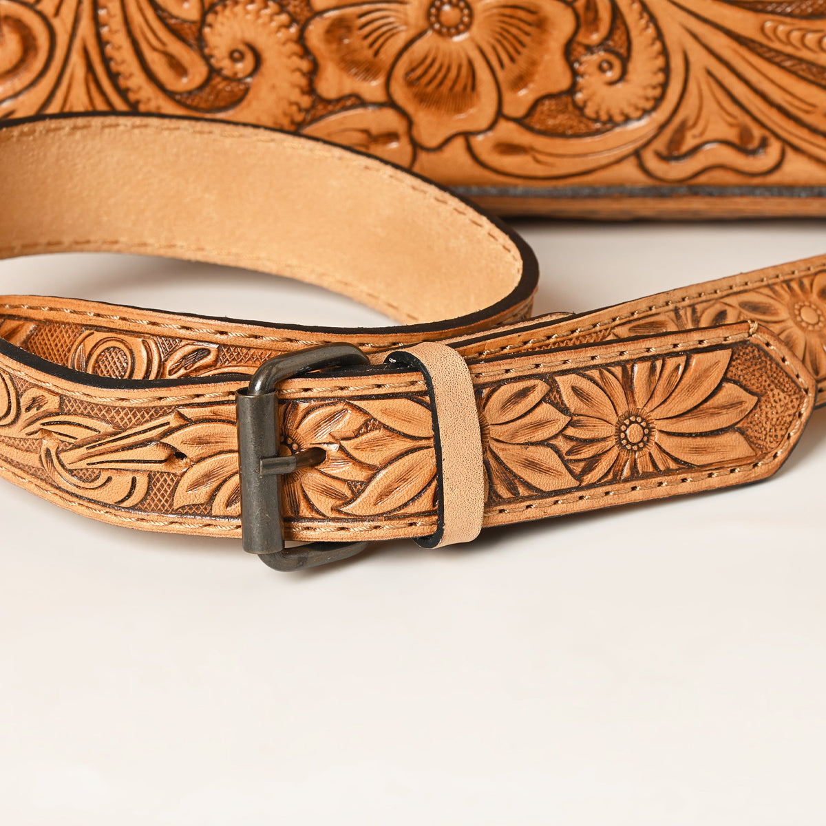 American Darling Western Hand-Tooled Leather Crossbody Bag – Genuine Floral Carved Women’s Purse with Strap and Fringe Detail