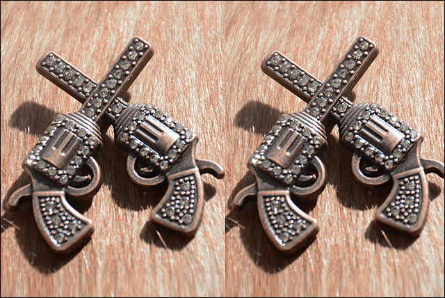 Western Screw Back Concho One Piece Crystal Bling Cross Pistol Saddle