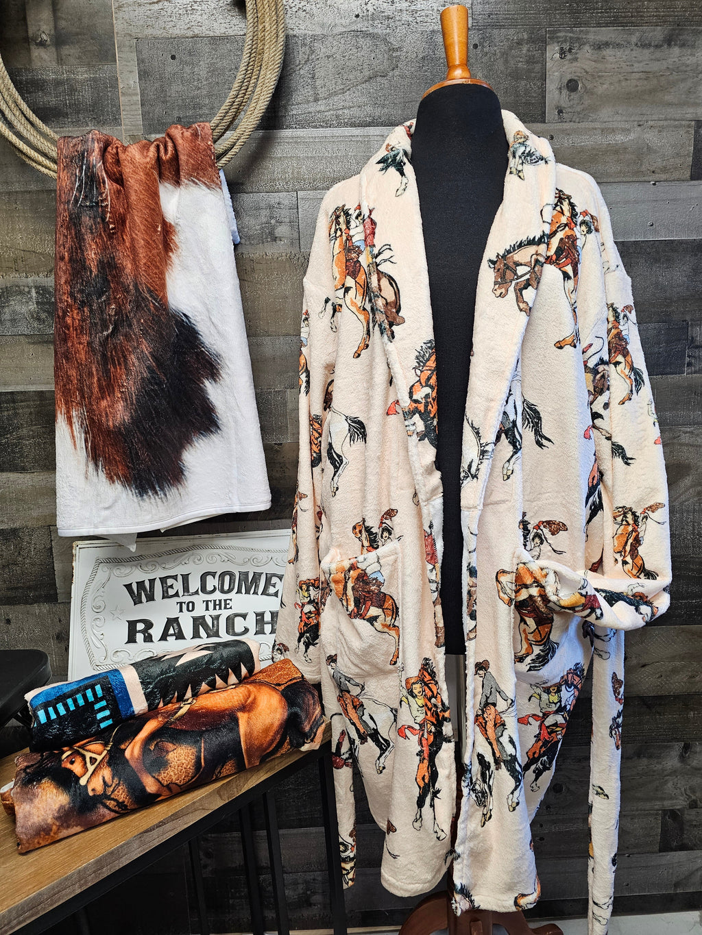 Baha Ranch Vintage Cowgirl Women's Bath Robe by Baha Ranch Western Wear - product image 3