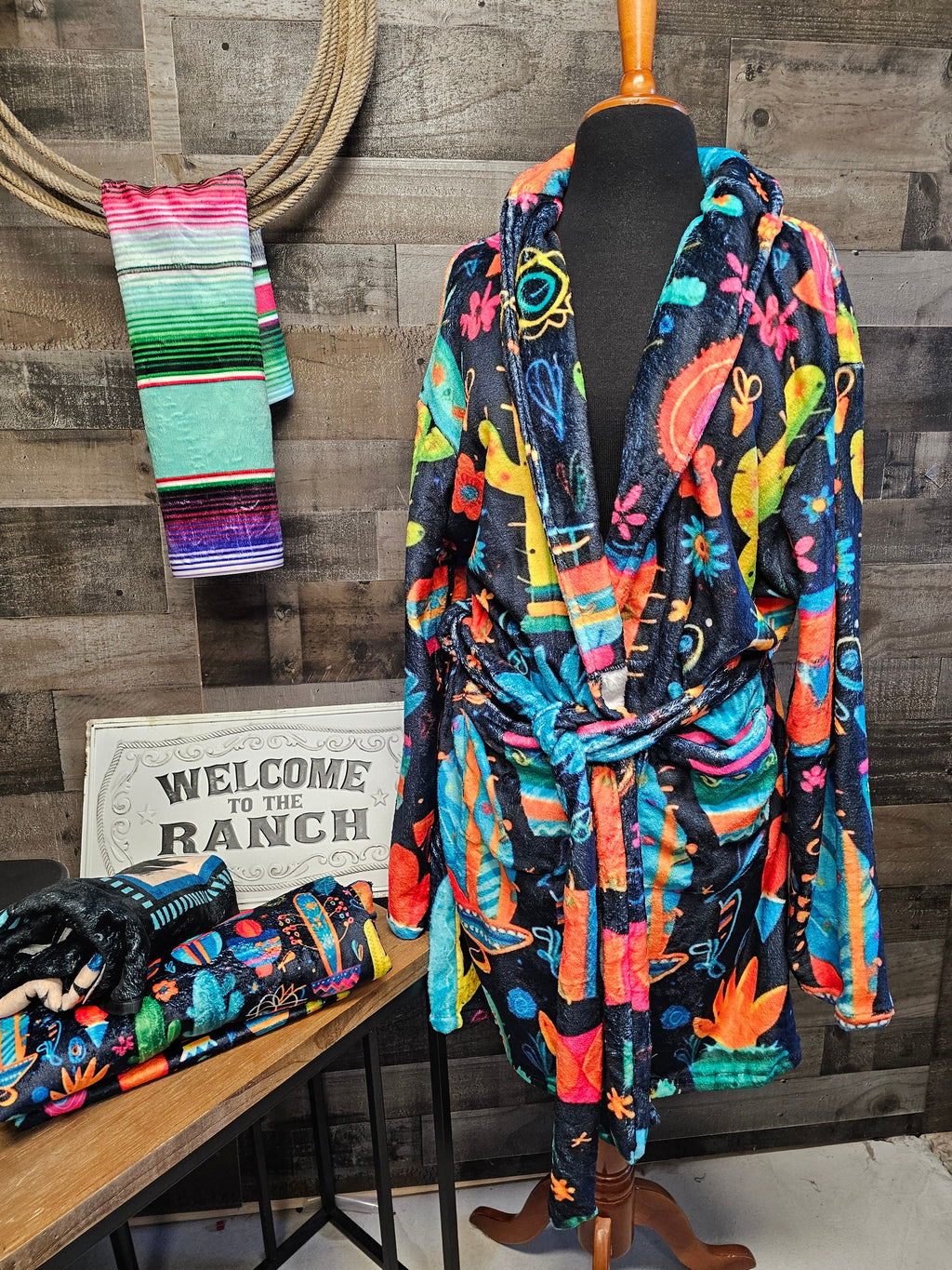Sample Sale Crazy Cactus Lady Women's Western Bath Robe size LARGE by Baha Ranch Western Wear