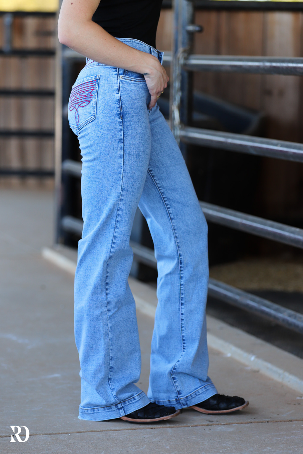 Cheyenne Trousers - Acid Wash Red Pocket — view 9