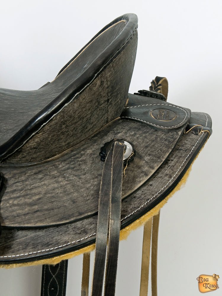 Traditional Handcrafted Antique Black Wade Ranch Roping Saddle With Exquisite Tooled Leather