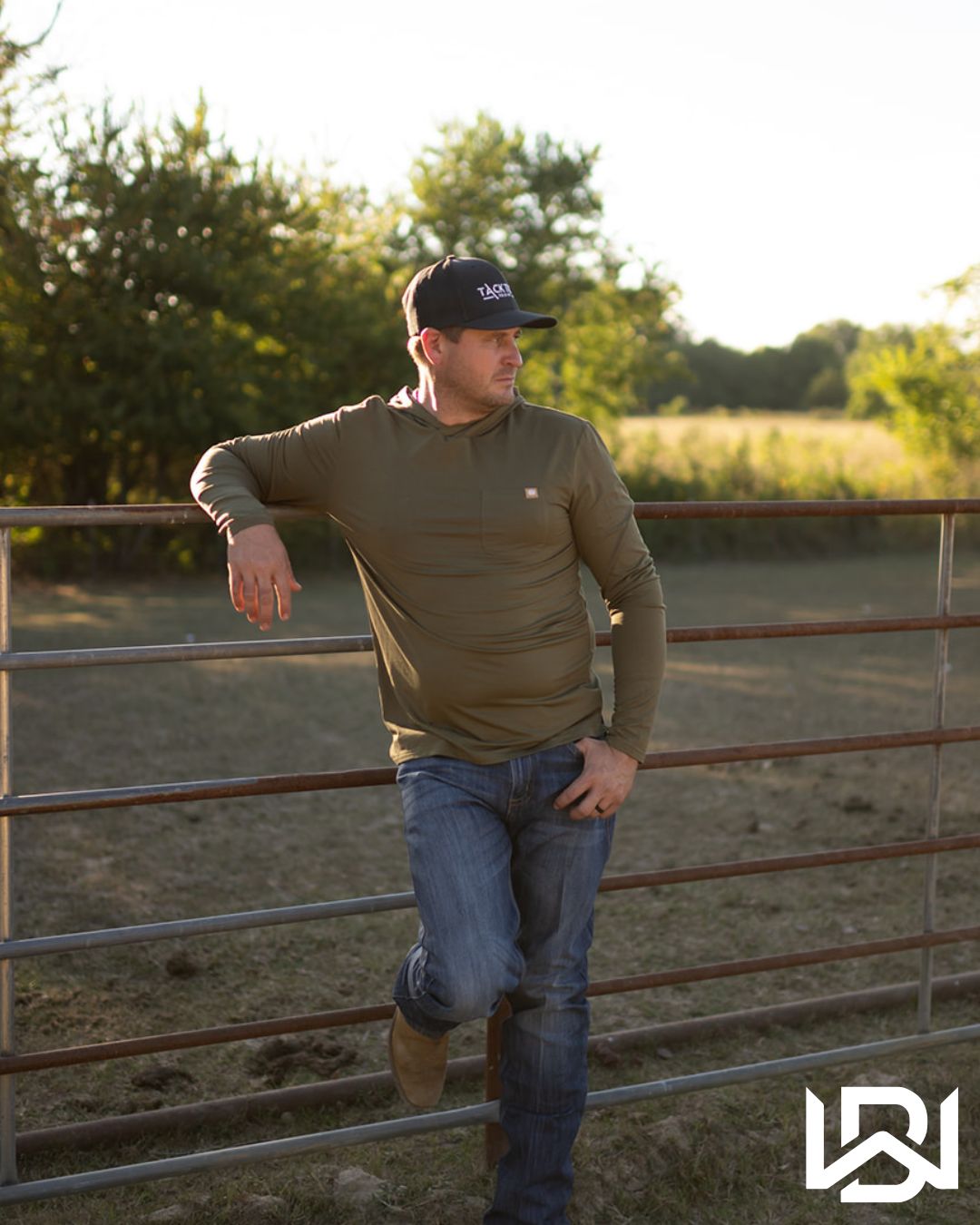 Westbound Hooded Longsleeve Shirt - Olive — view 3