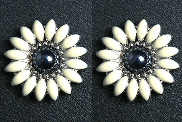 HILASON Western Screw Back Concho White Floral Silver Saddle Black, Whilte Color | Bridle Conchos Slotted