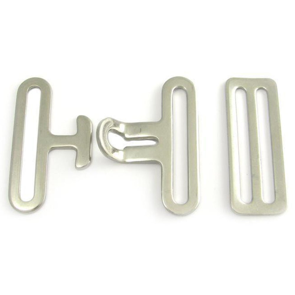 Hilason W. H. Tk. 3 Piece Nickel Plt. Surcingle Attachment Set –