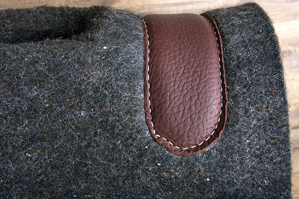 HILASON Western Wool Felt Horse Saddle Pad W/ Distressed Wear Leather Made in USA | for Horses