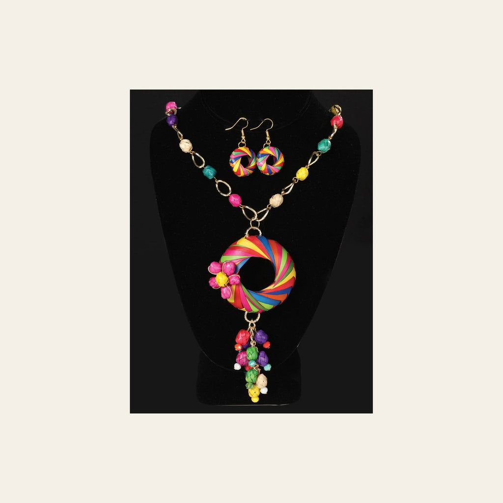 Artisanal Set Earrings-Necklace Palm Multicolor 603237 on a warm cream background