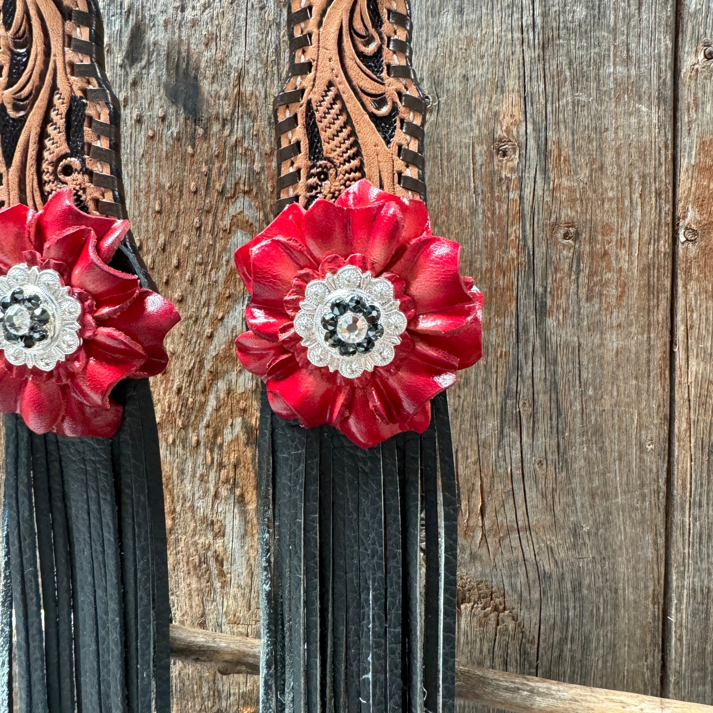 Floral Whipstitch Black and Red Browband / One Ear - Triangle / Gladiator Breastcollar Tack Set #BBBC642 — view 11