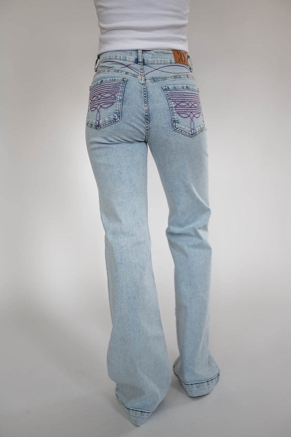 Cheyenne Trousers - Light Wash Pink Pocket — view 2