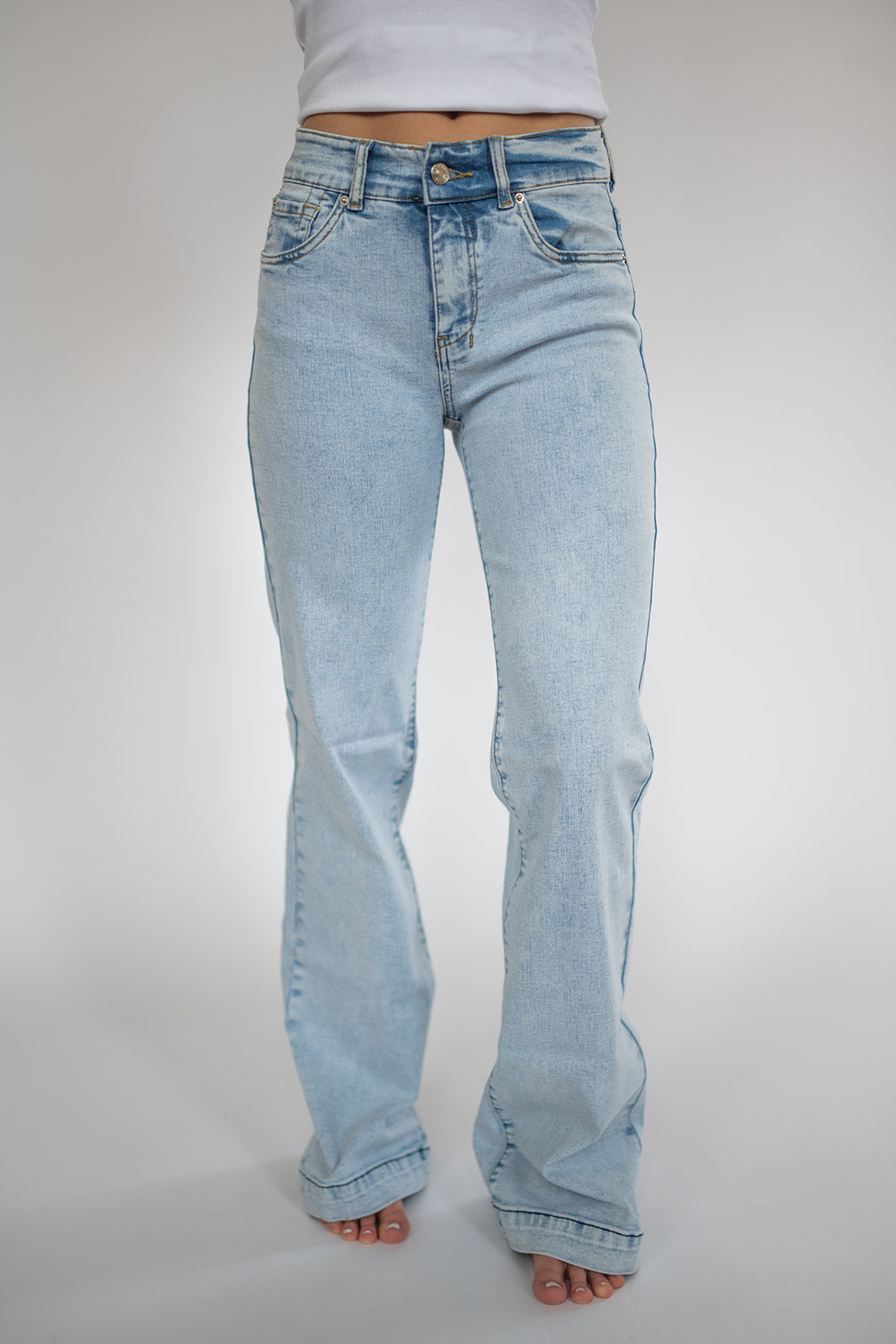 Cheyenne Trousers - Light Wash Pink Pocket — view 3