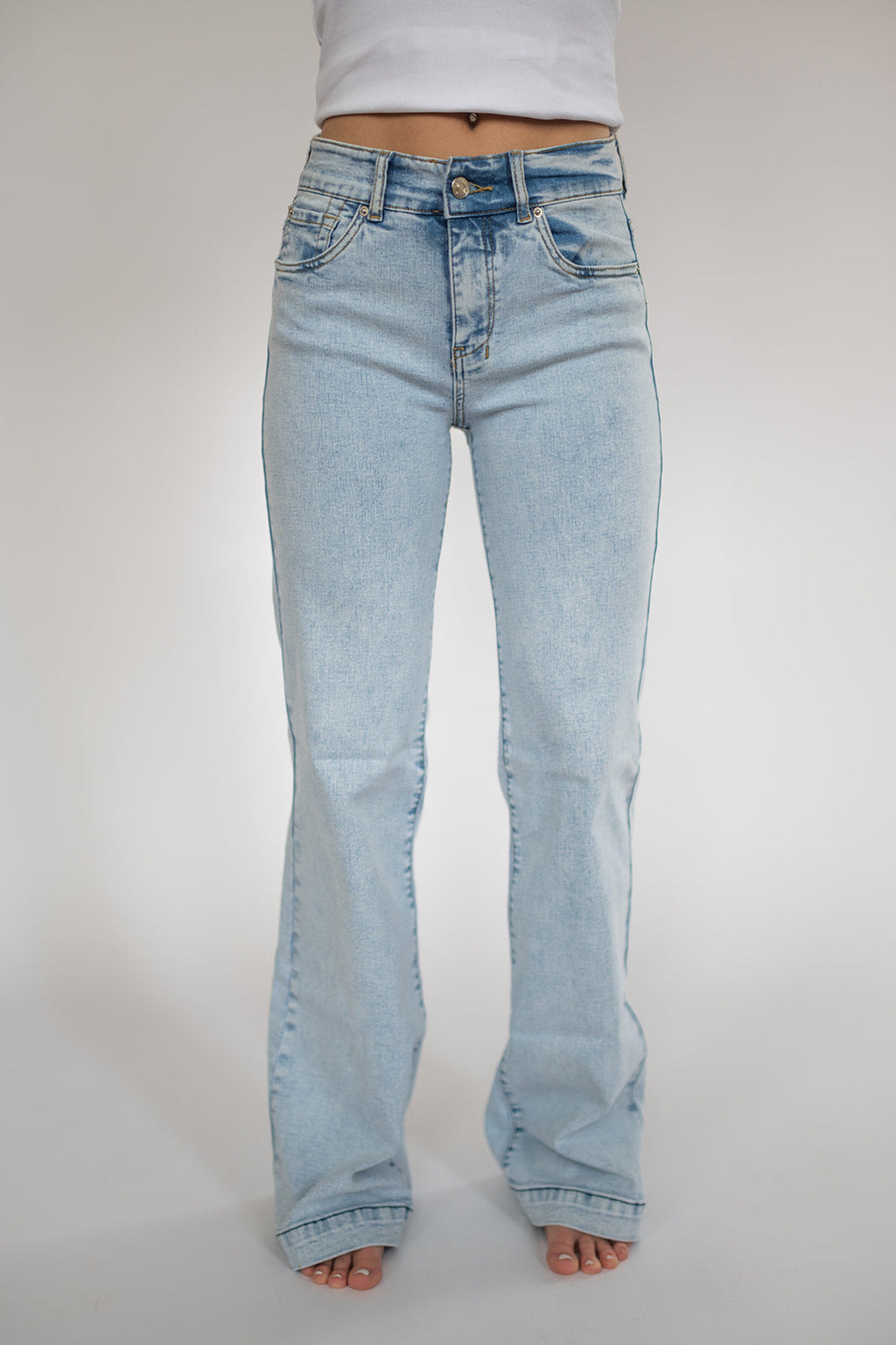 Cheyenne Trousers - Light Wash Pink Pocket — view 5