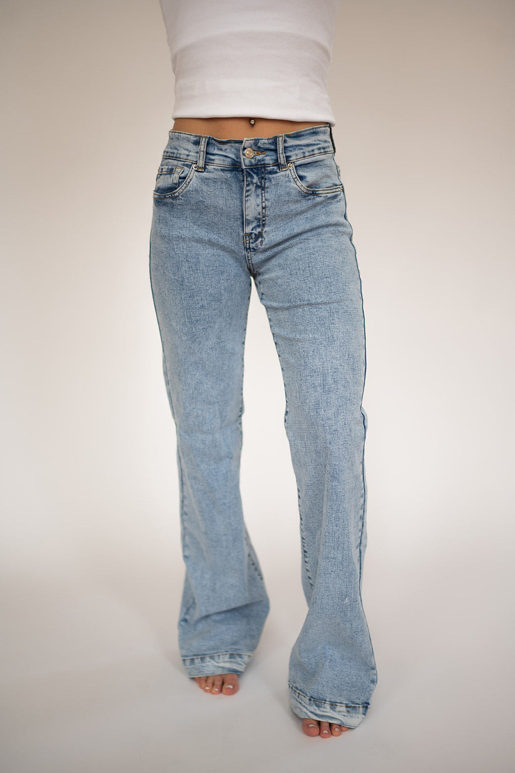 Cheyenne Trousers - Acid Wash Red Pocket — view 3