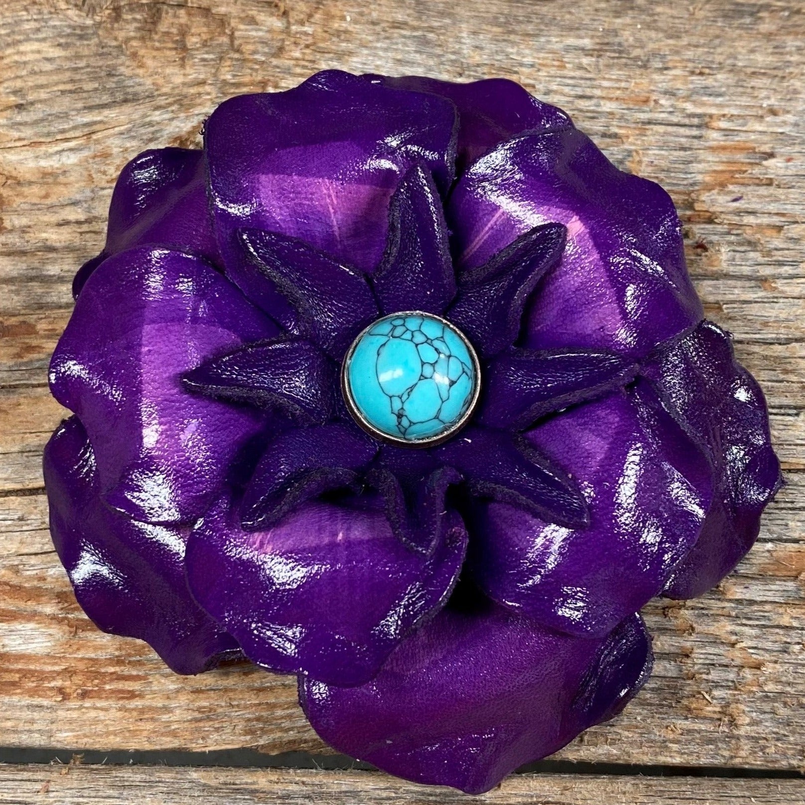 Hand Painted Leather Flowers - Gardenias - Round Turquoise Cabochons — view 4