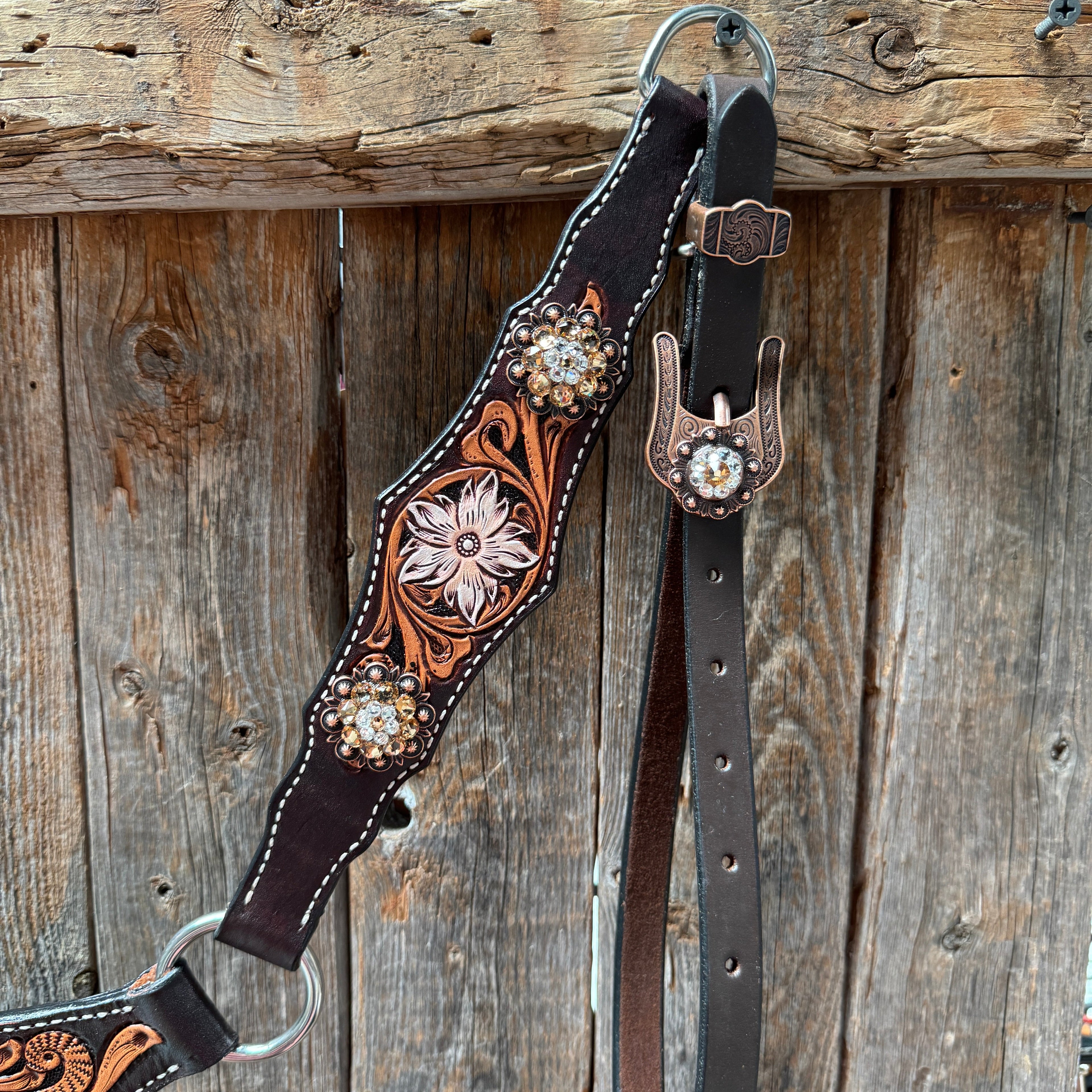 Triple Tone Floral Champagne and Clear Browband / One Ear - Triangle / Gladiator Breastcollar Tack Set #BBBC648 — view 10