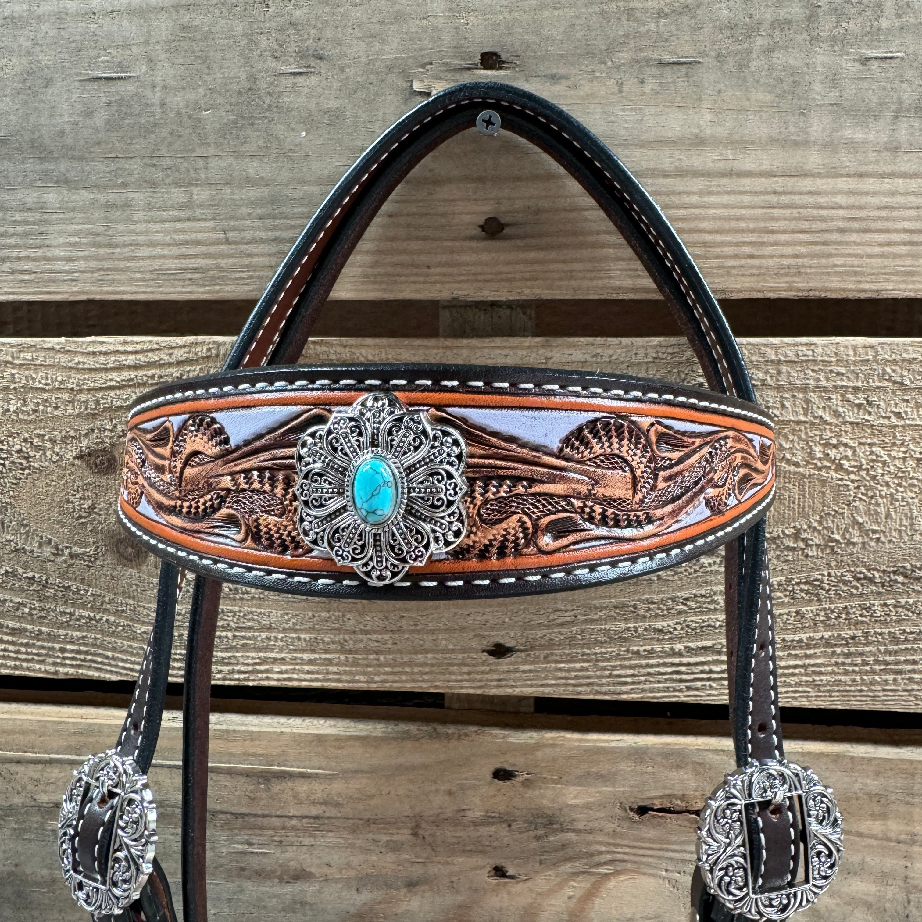 Hand Painted Floral Filigree Browband / One Ear - Breastcollar Tack Set #BBBC646 — view 4
