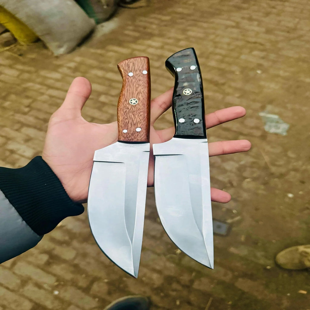 Fixed Blade Hunting Knife – Walnut Wood / Ram Horn Handle Options