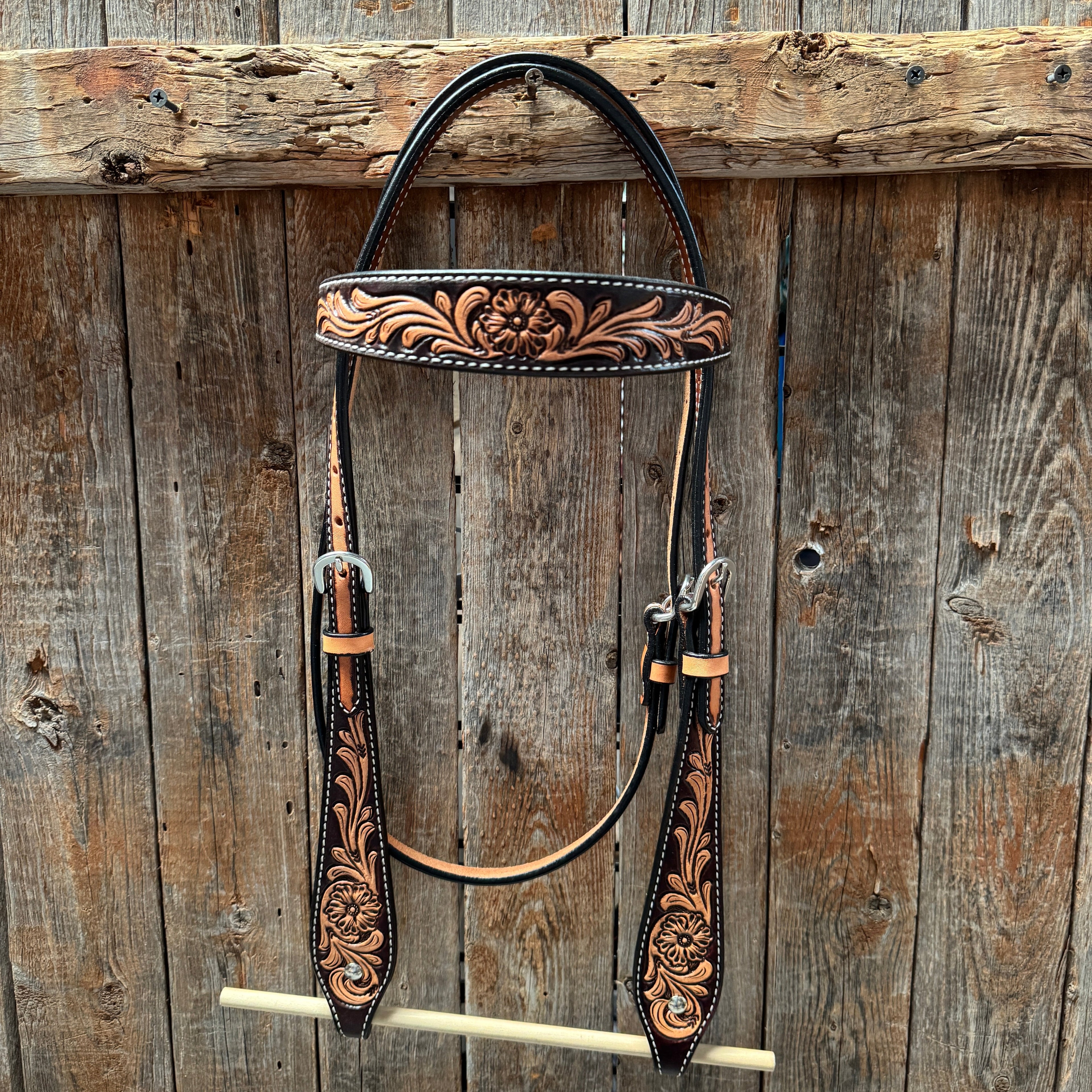 Two Tone Floral Tack Set — view 3