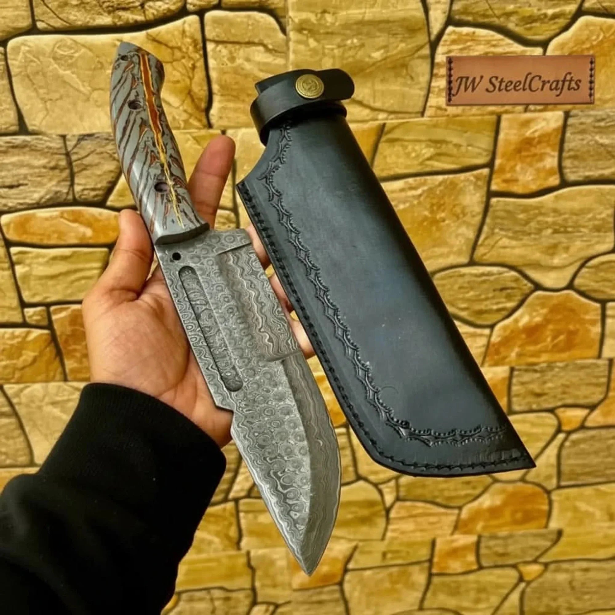Damascus Hunting Knife with Grey Pinecone Handle Full Tang