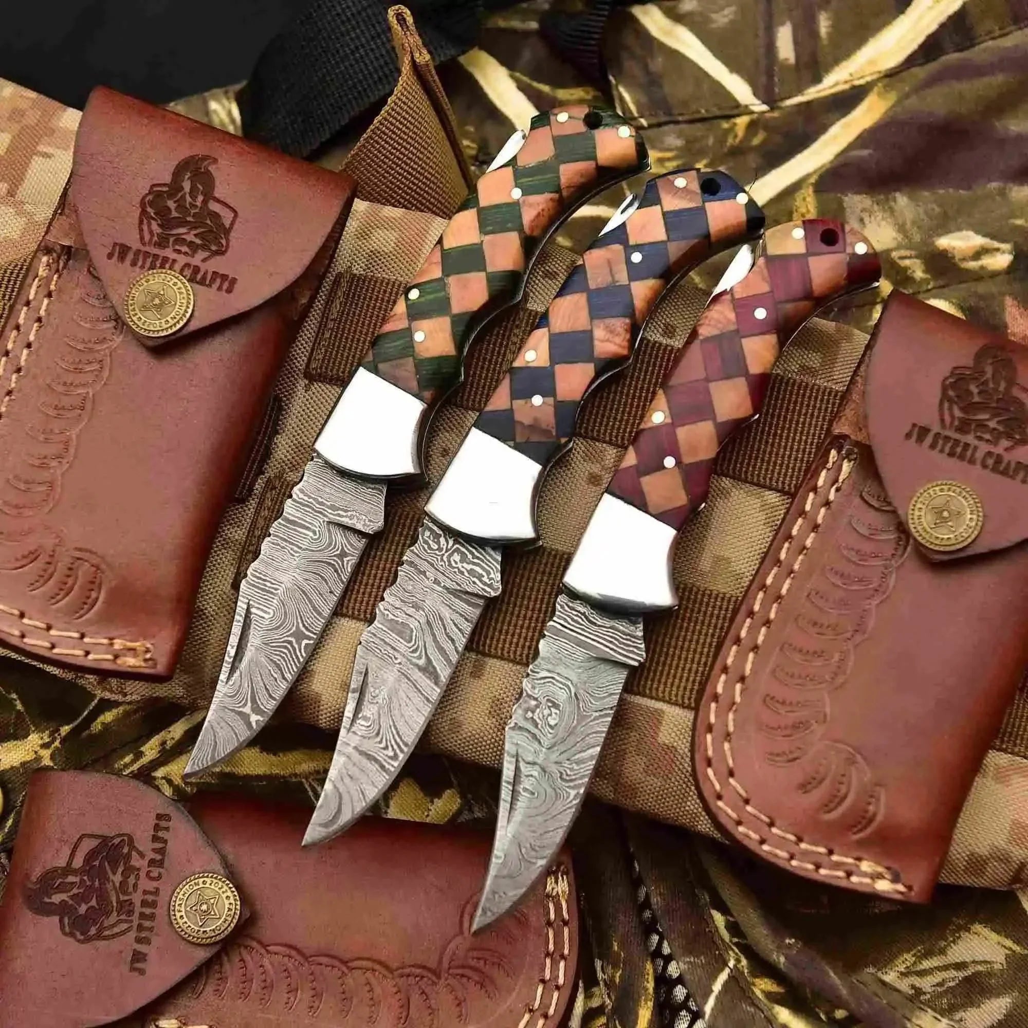 Checkered Damascus Folding Knife Set with Wood Handle