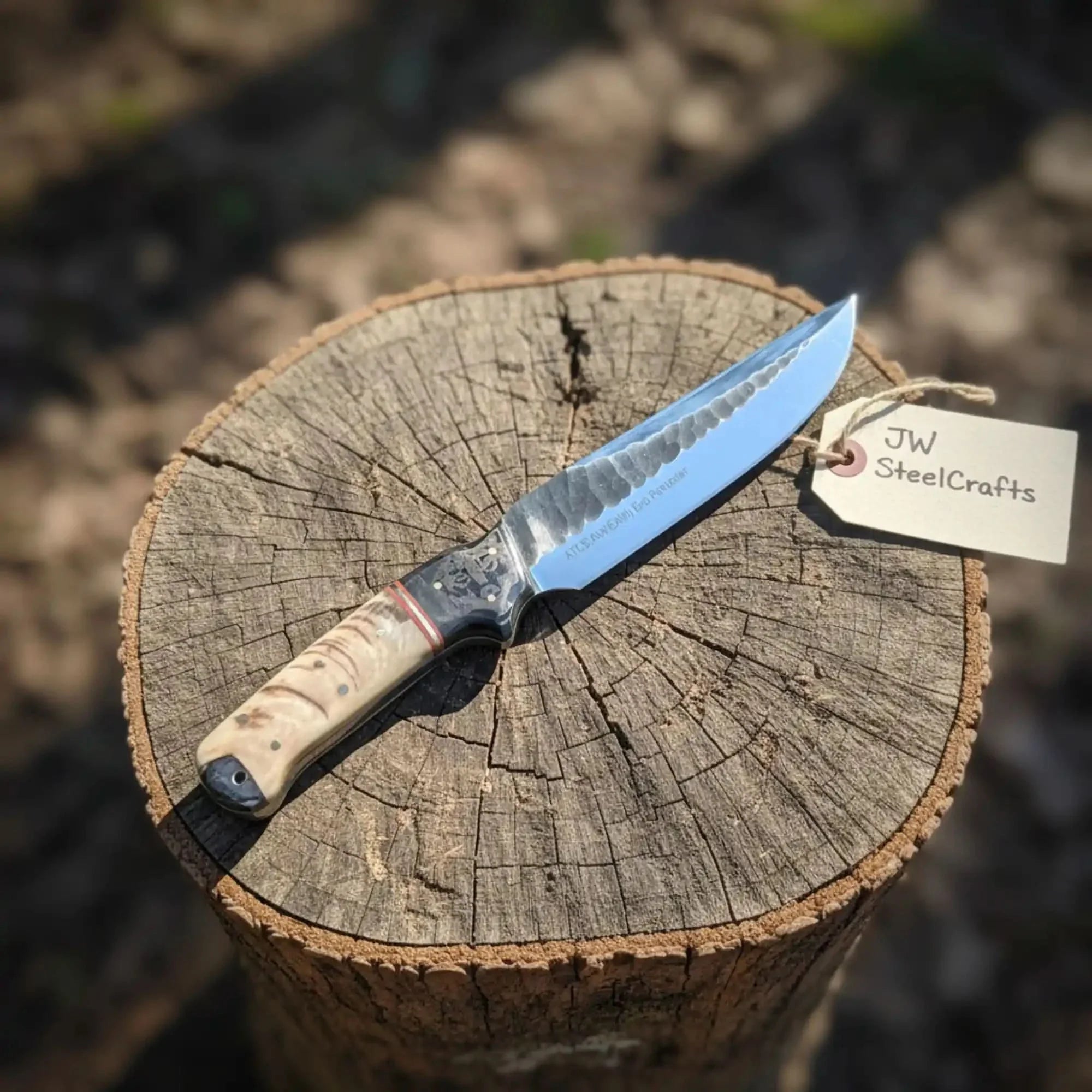 High Carbon Steel Fixed Blade Knife — Hammered Drop Point Blade, Ram Horn & Black Resin Handle