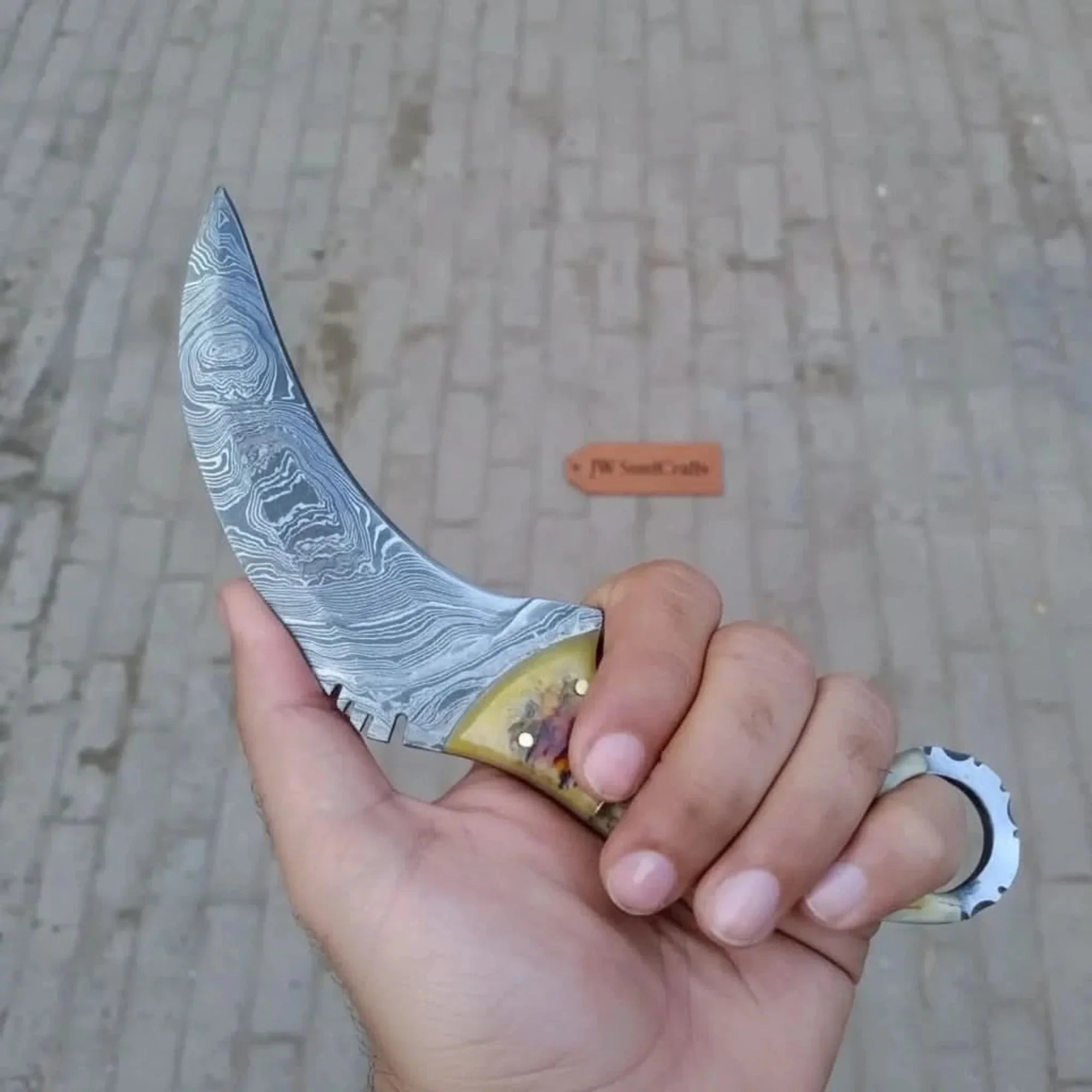 Handmade Custom Du Hoc Karambit Knife.