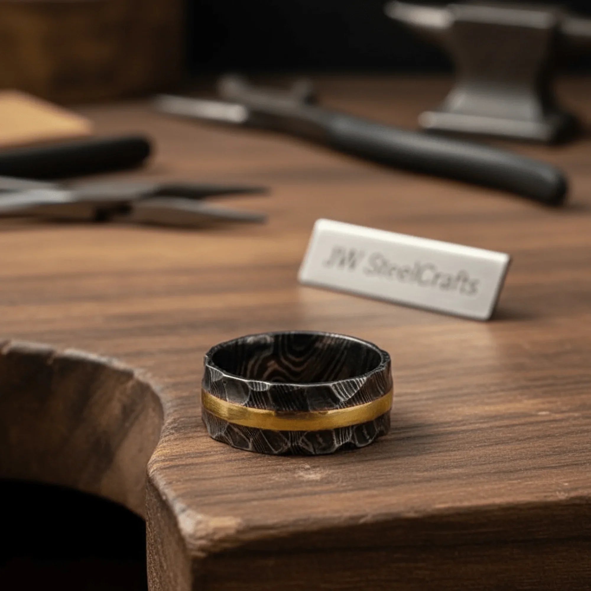 Hammered Damascus Gold Inlay Ring with Textured Surface