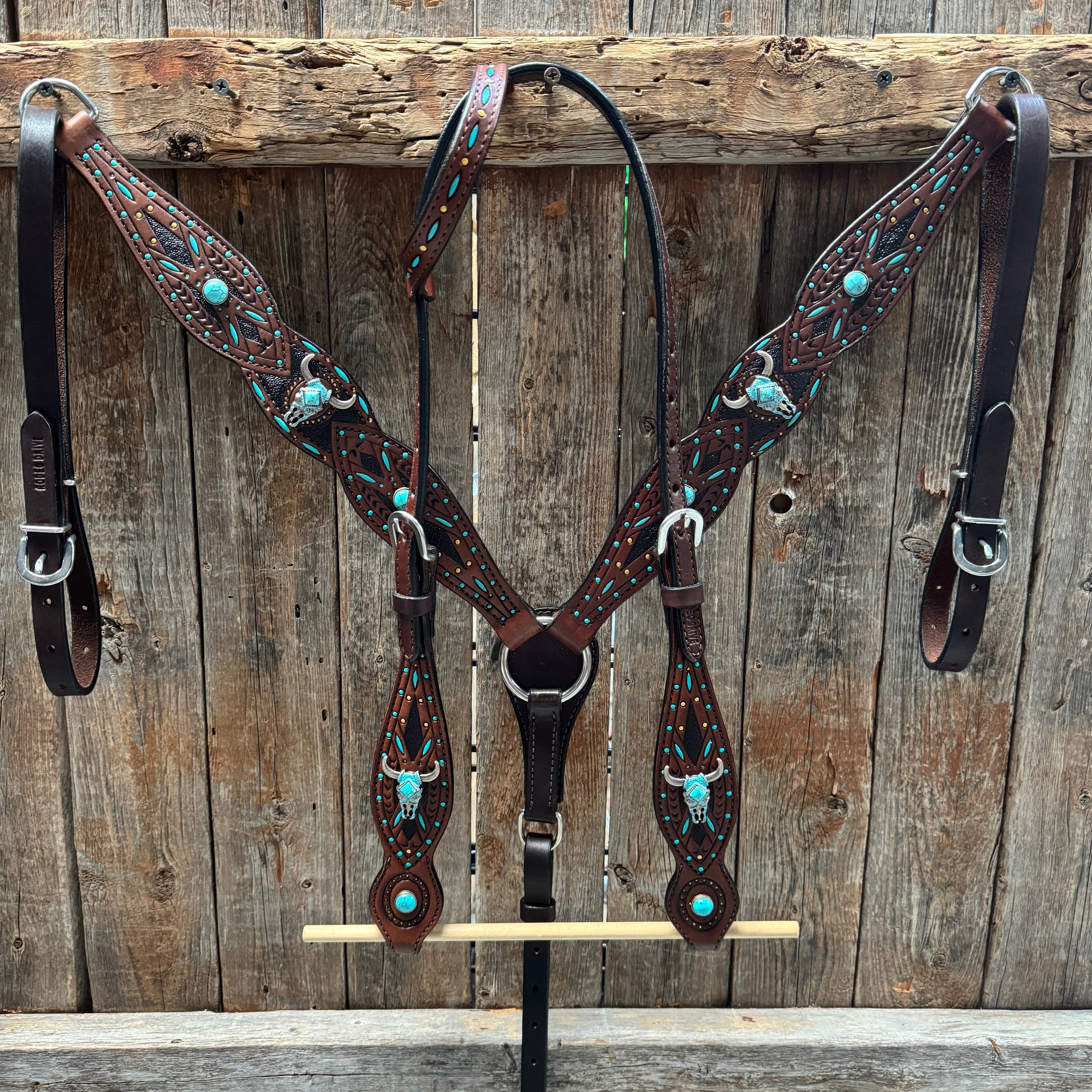 Dark Oil Hand Painted Steer Head and Turquoise Browband/One Ear and Breastcollar Tack Set #BBBC488 — view 2