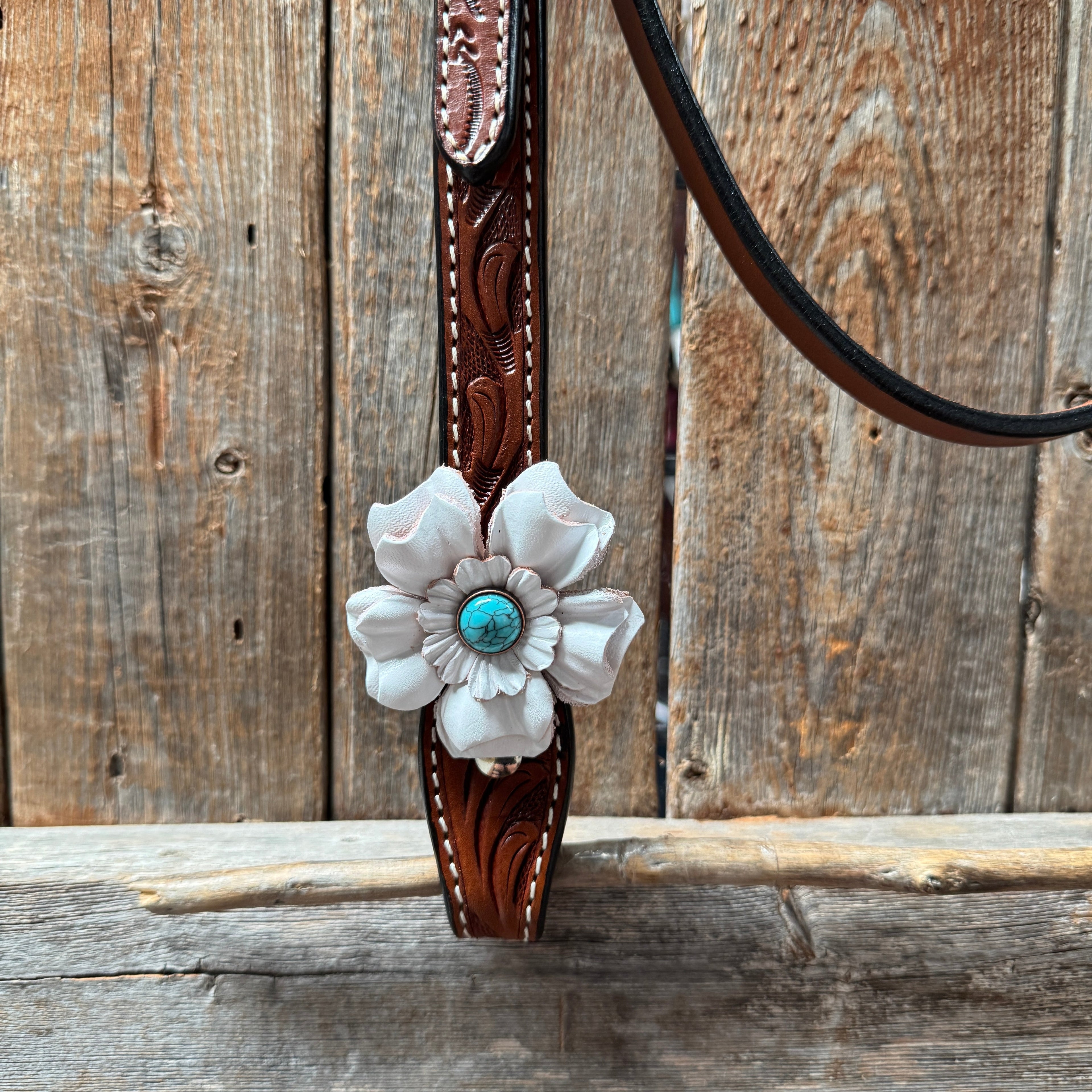 Draft Medium Oil Floral White and Turquoise V-Browband #BB133D — view 2