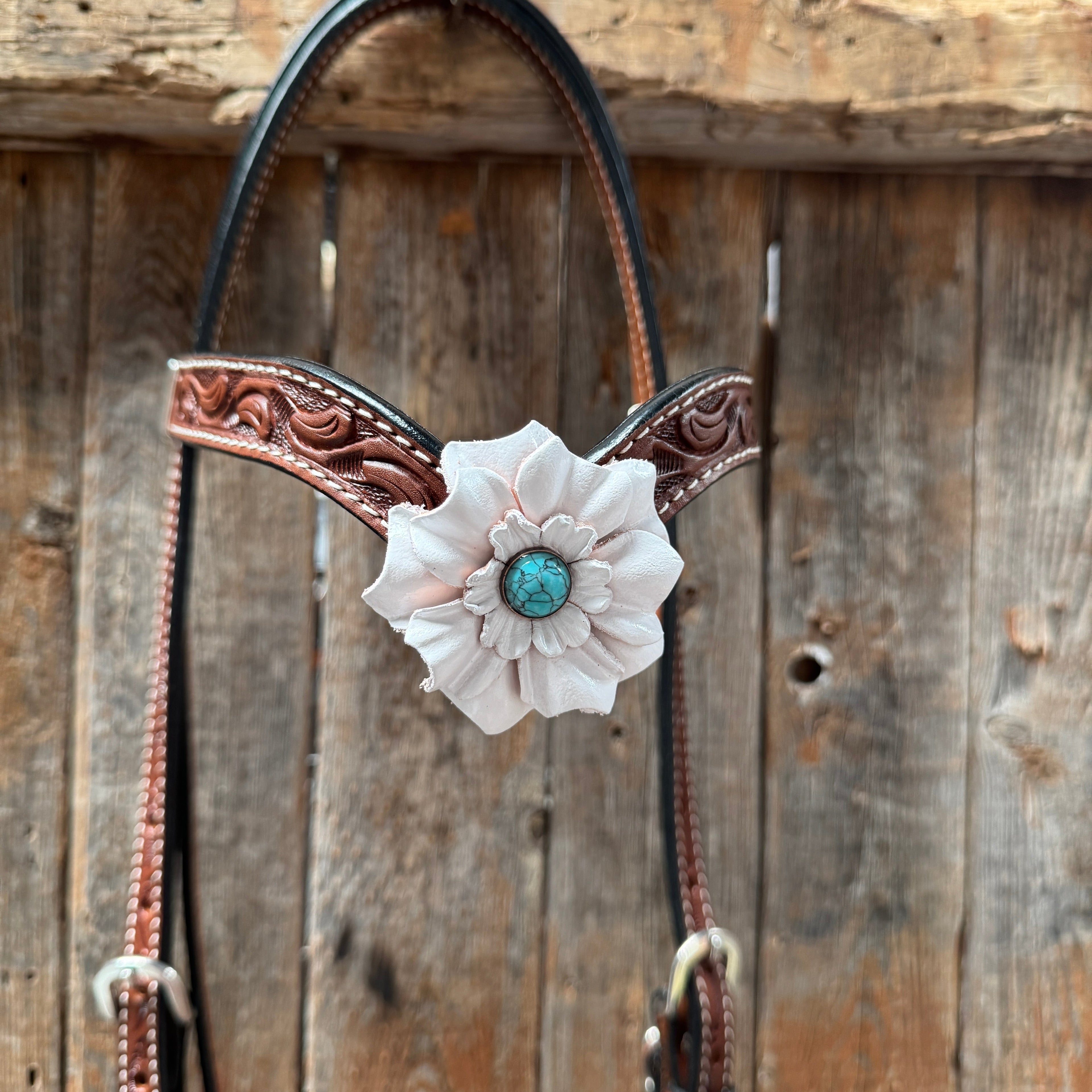 Draft Medium Oil Floral White and Turquoise V-Browband #BB133D — view 3