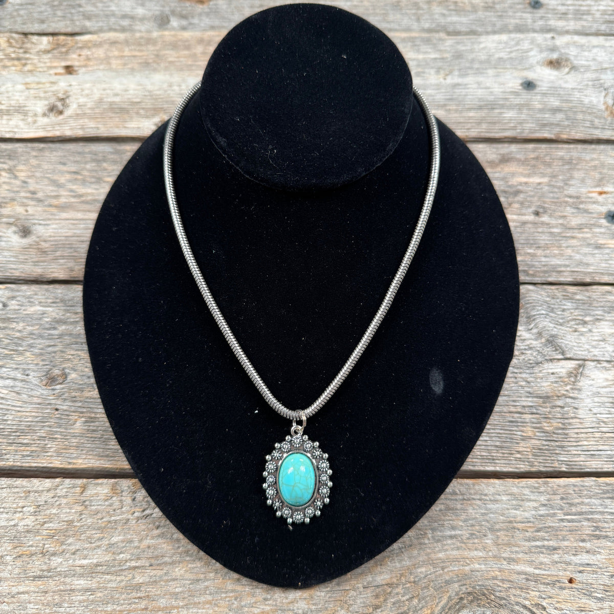 Floral Oval Fashion Turquoise Pendant Necklace