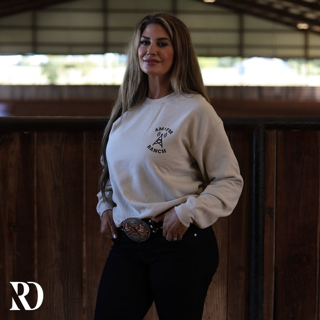 Am Fm Ranch | Crewneck