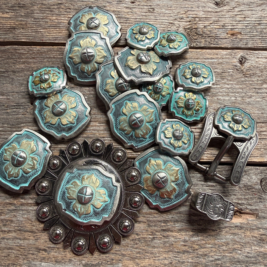 A Touch of Turquoise Western Concho W109