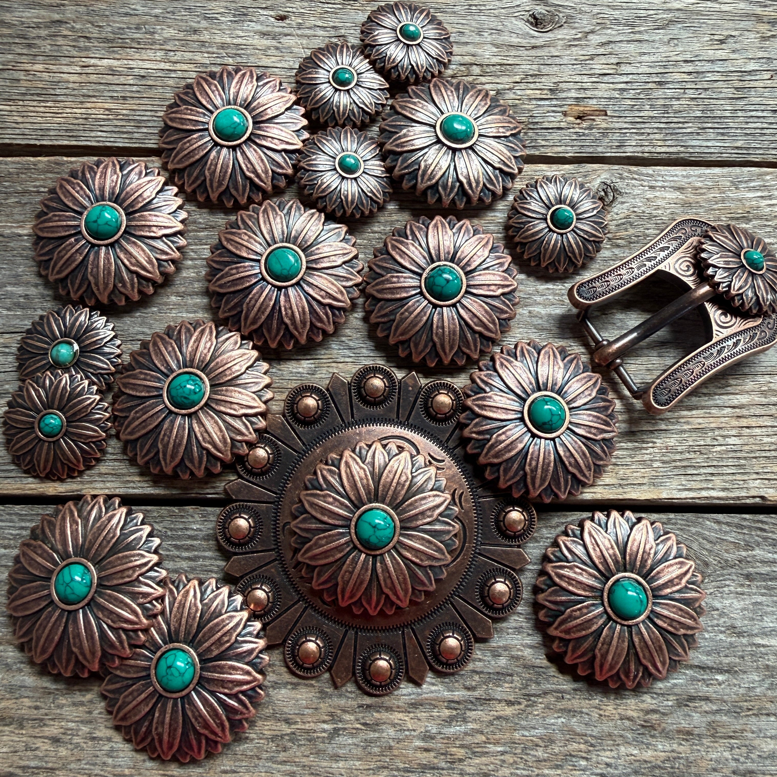 Copper Daisy Turquoise Western Concho W132