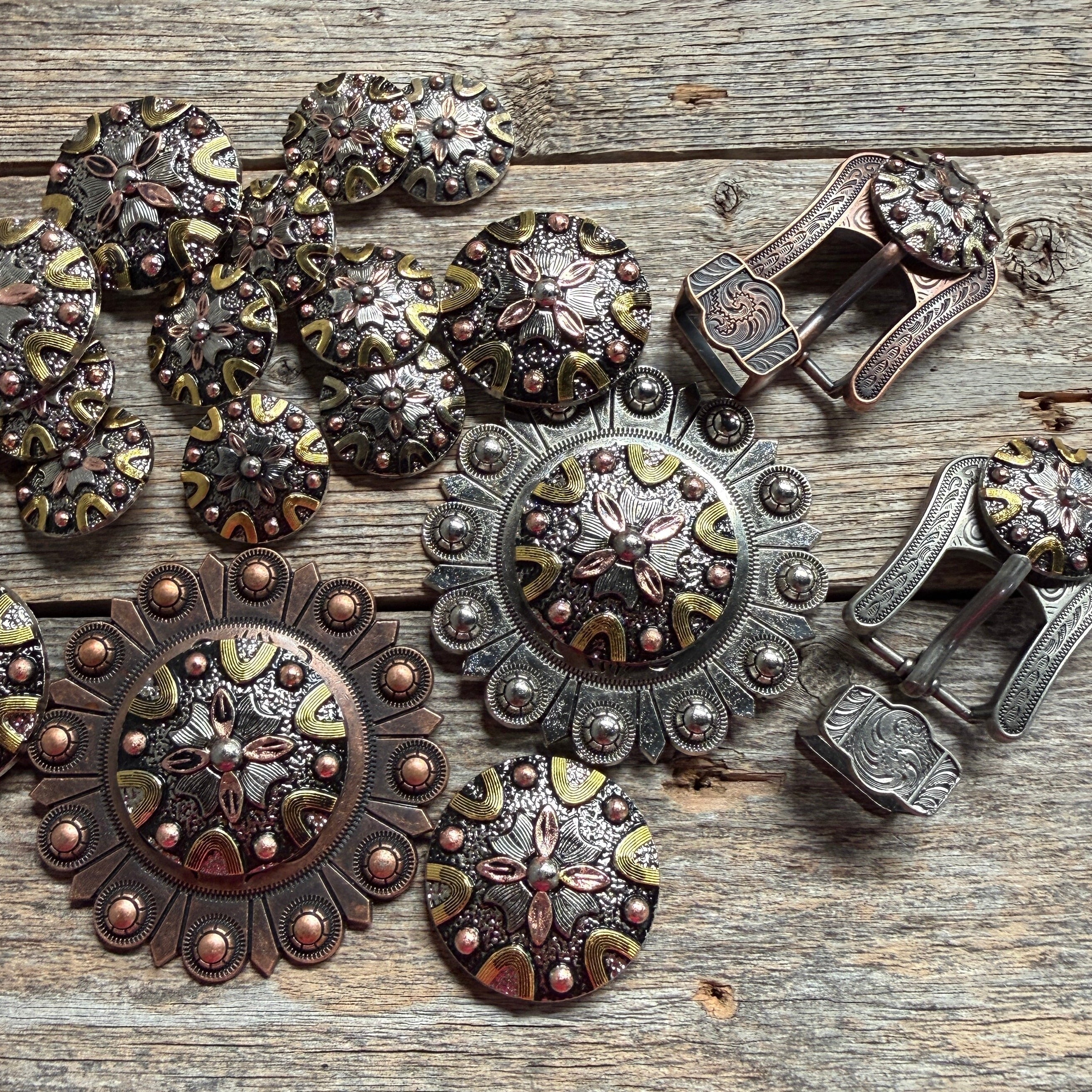 Floral Dots Antique Silver Western Concho W147