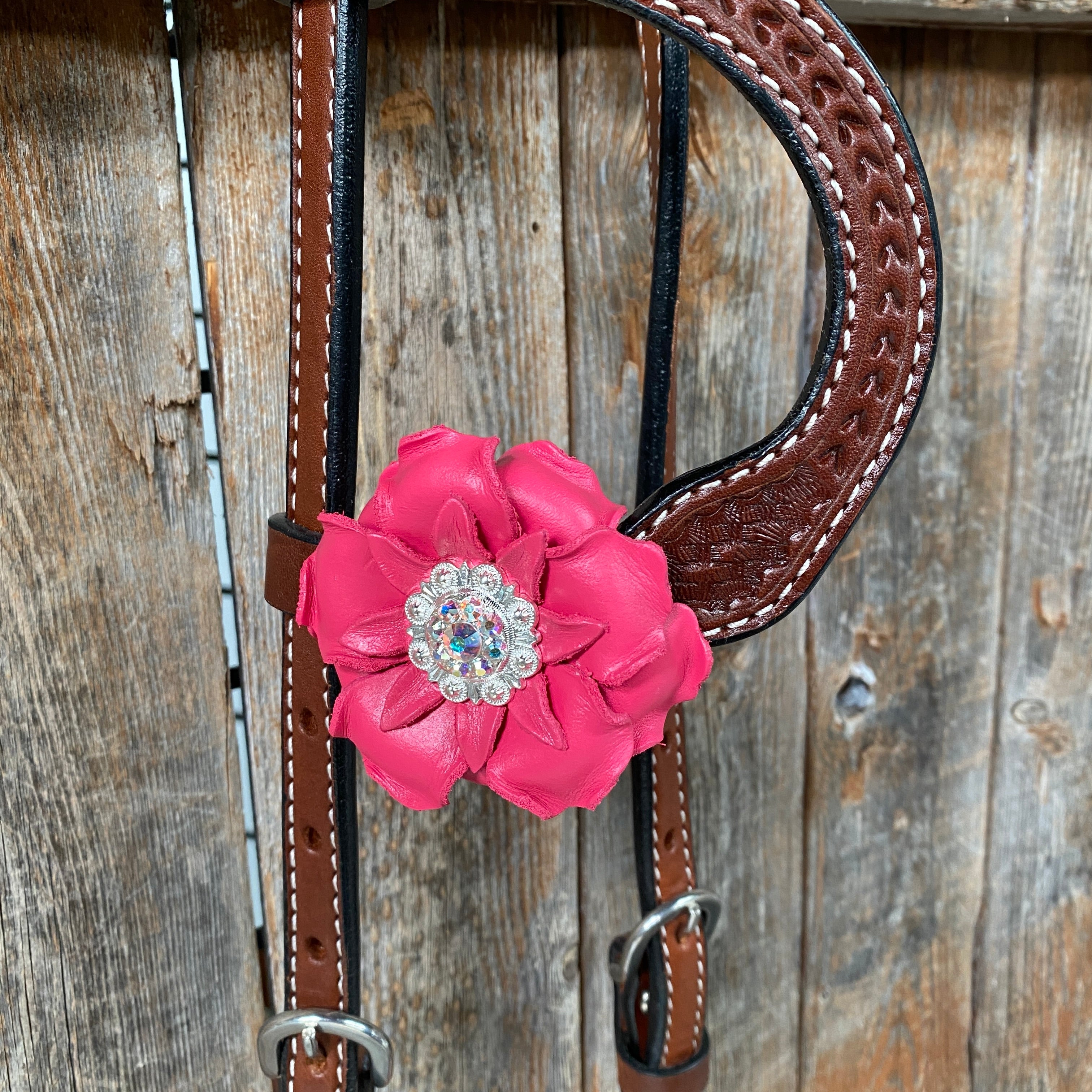 Medium Oil Basketweave Pink & AB One Ear Tack Set #OEBC591 — view 3