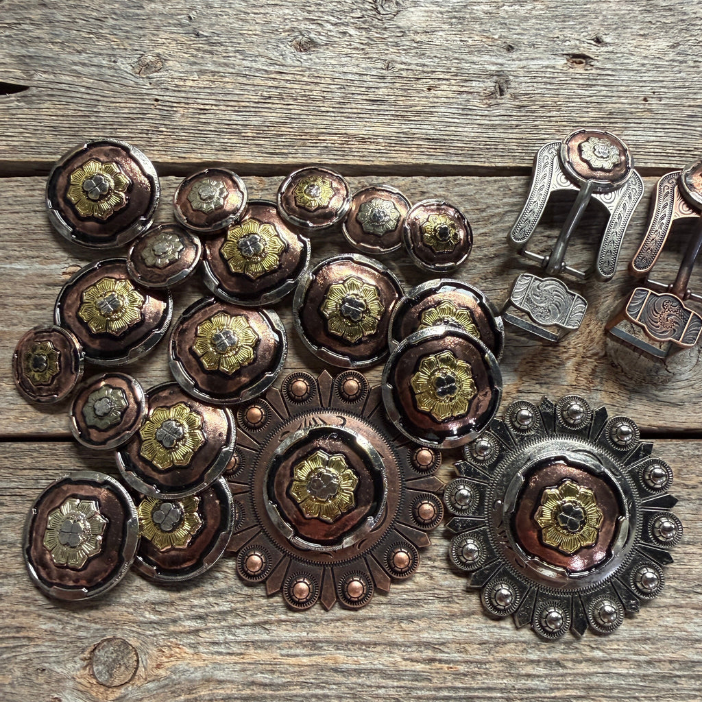 Copper & Gold Flower Western Concho W192