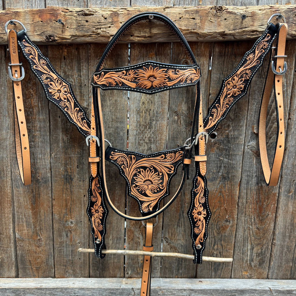 Two Tone Floral Triangle / Gladiator Browband/ One Ear Breastcollar Tack Set