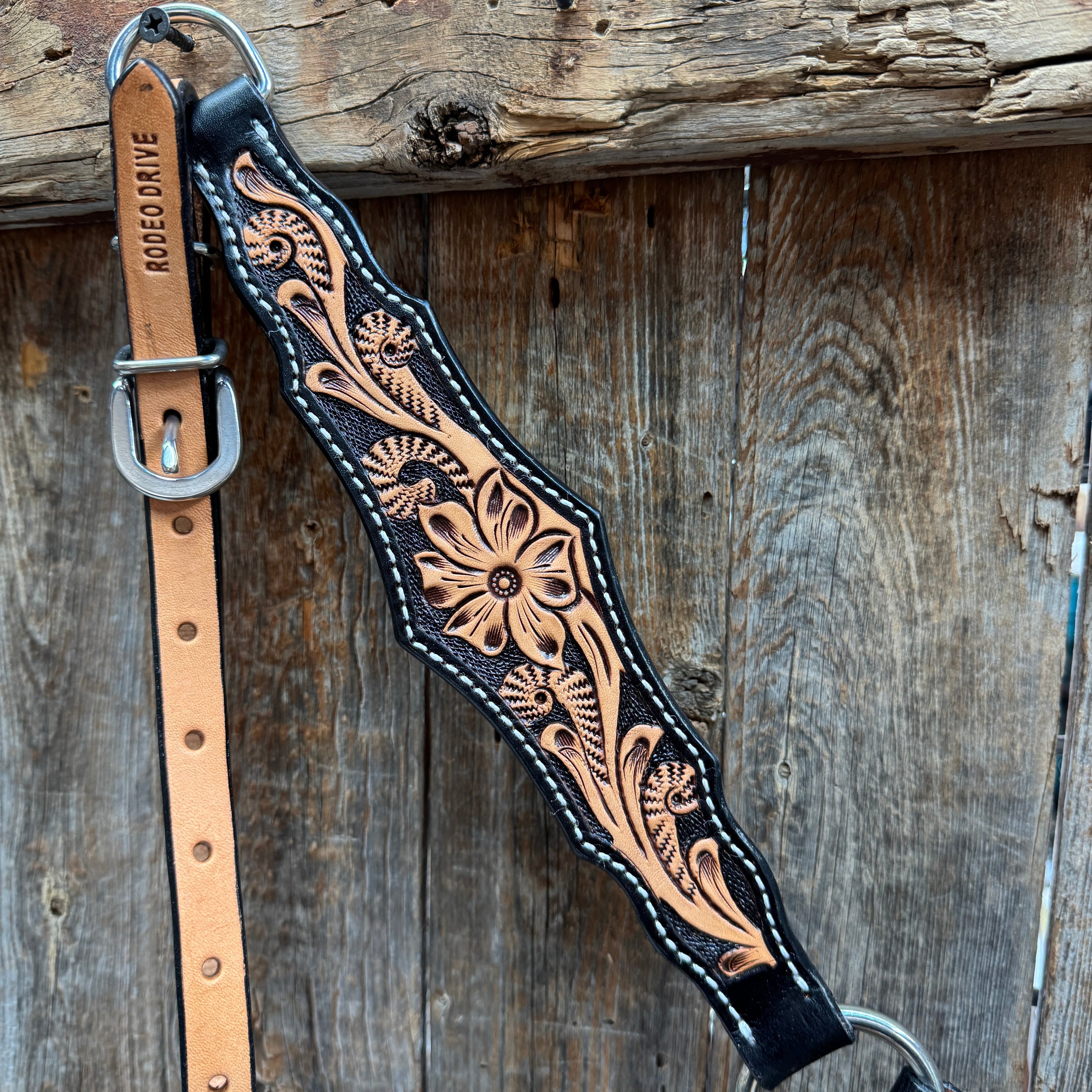Two Tone Floral Triangle / Gladiator Breastcollar #56279 — view 3