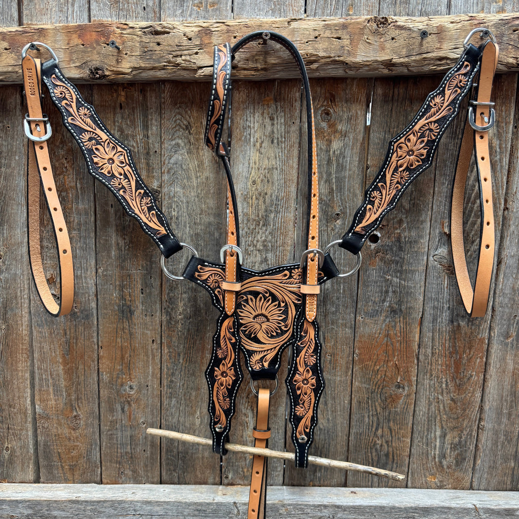 Two Tone Floral Triangle / Gladiator Browband/ One Ear Breastcollar Tack Set — view 2