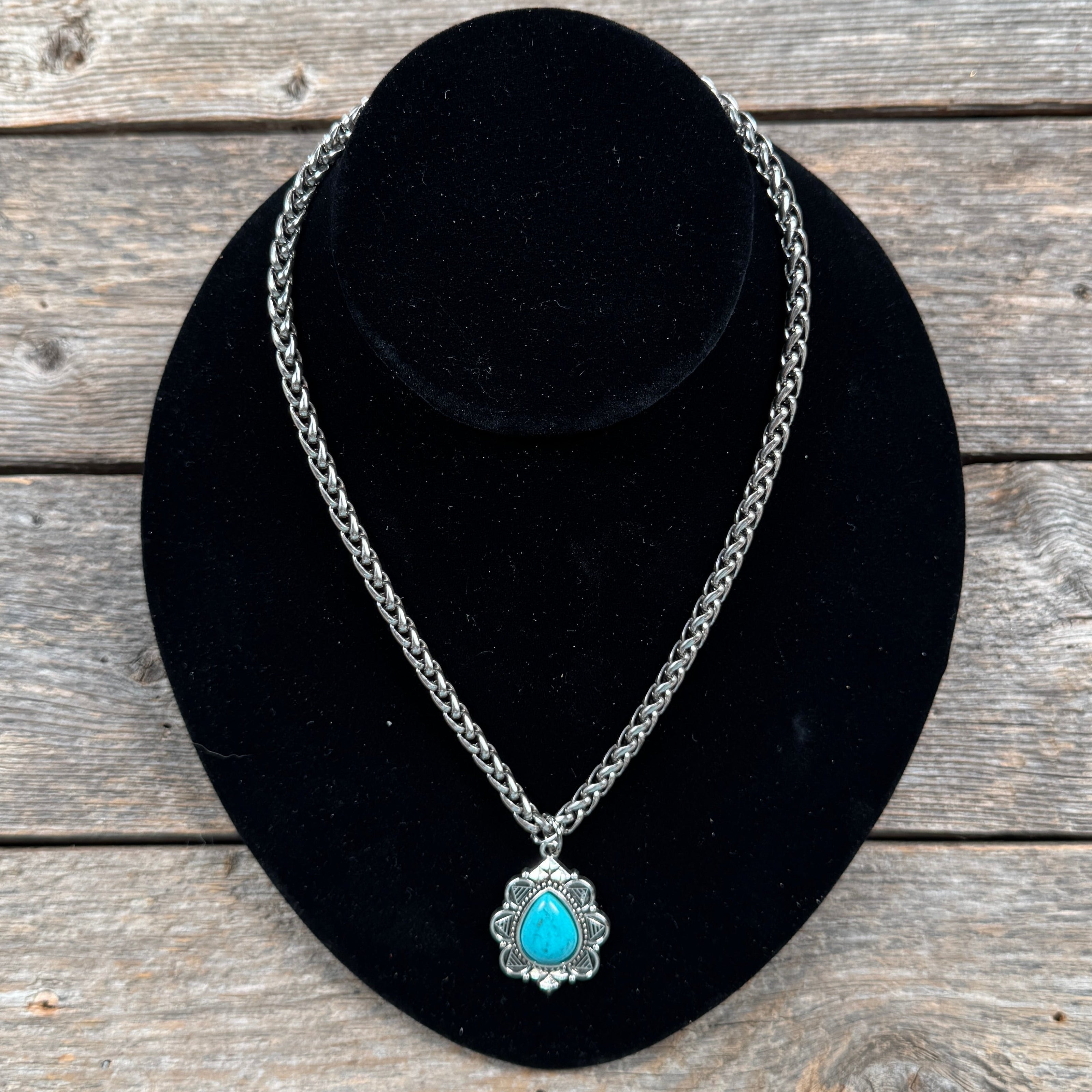 Geometric Teardrop Fashion Turquoise Pendant Necklace
