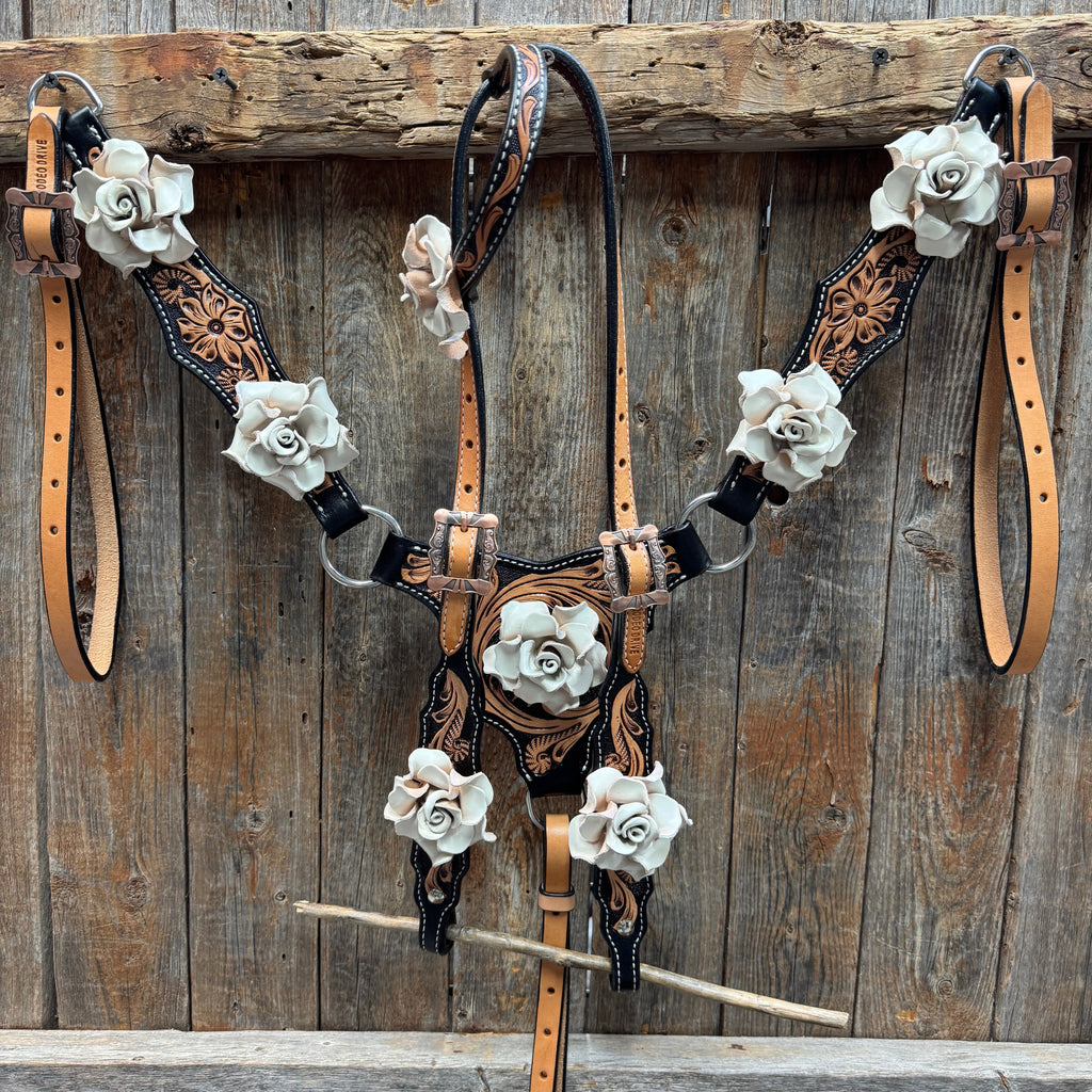 Two Tone Floral Triangle White Rose One Ear / Gladiator Breastcollar Tack Set #OEBC534
