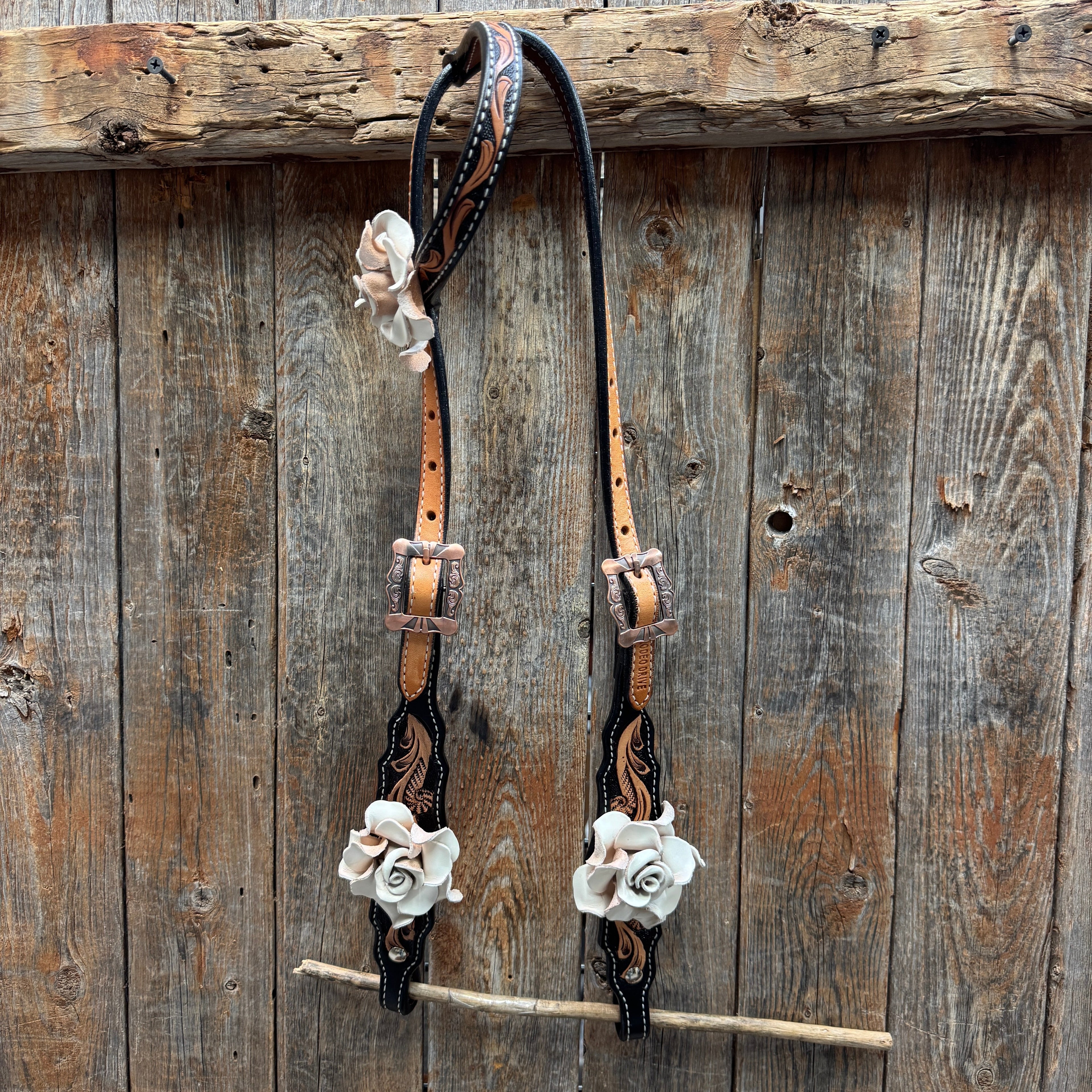 Two Tone Floral Triangle White Rose One Ear / Gladiator Breastcollar Tack Set #OEBC534 — view 5