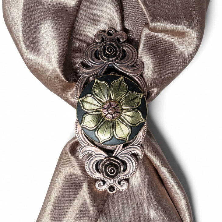 Black & Gold Sunflower Western Concho W125 — view 10