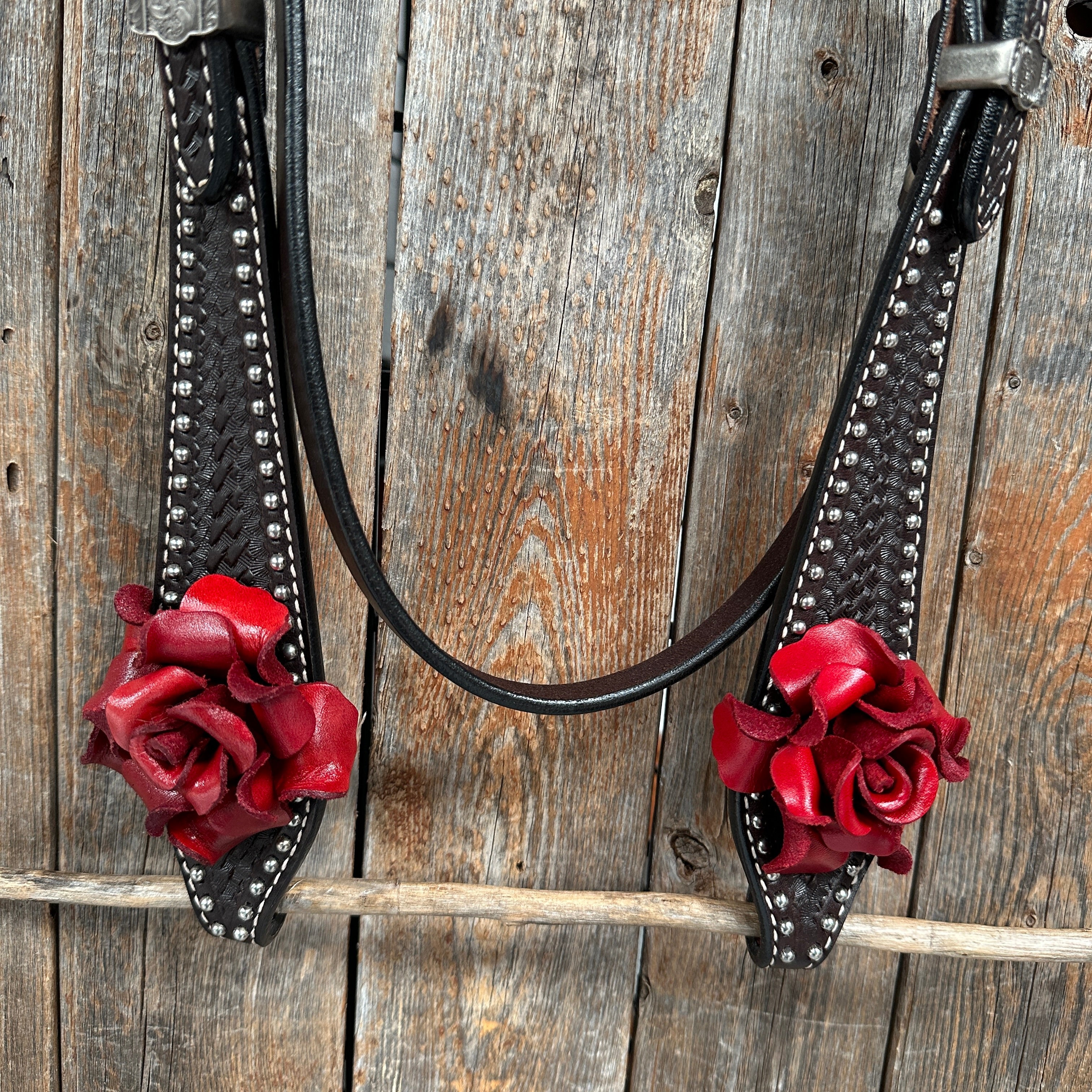 Dark Oil Silver Dot Red Roses Browband/Breastcollar Tack Set #BBBC570 — view 10